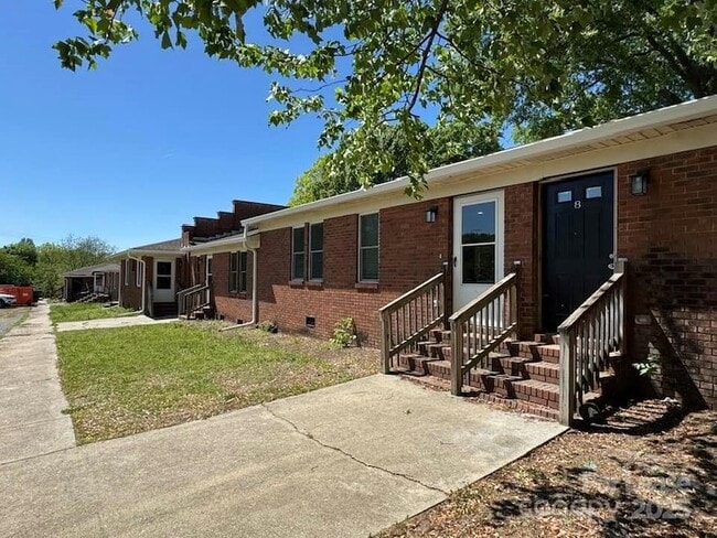 Photo - 19612 Oak St Unidad 7