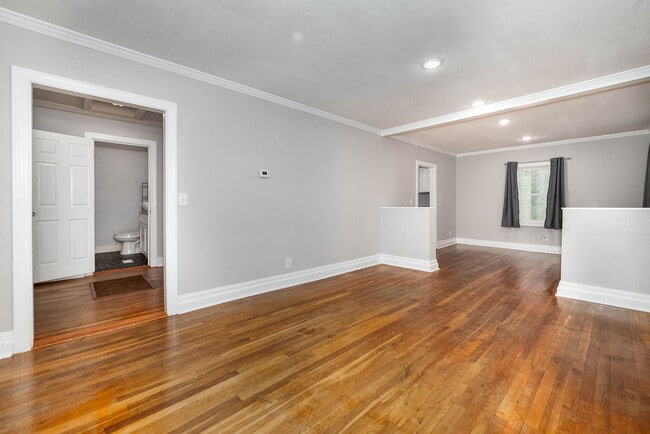 Photo - 120 E Screven St