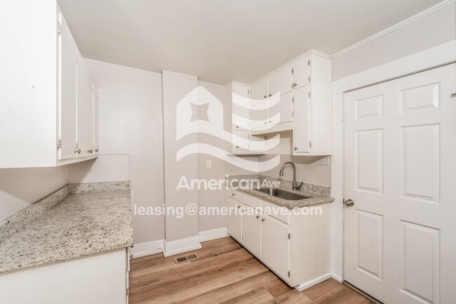 Photo - 1220 Ford Ave