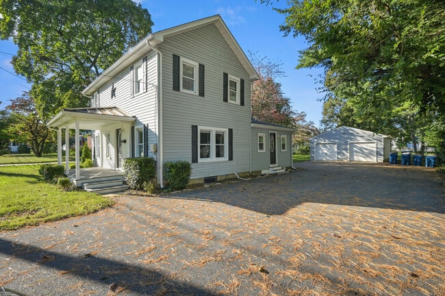 Photo - 107 Southern Blvd