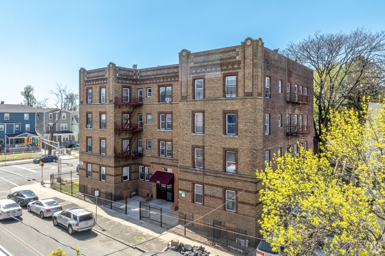 Photo - 333-337 Park Ave