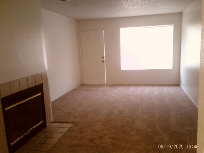 Photo - 2720 Gosford Rd Unit A