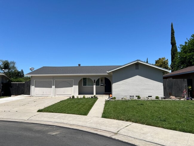 Photo - 3-bedroom single story in Manteca!