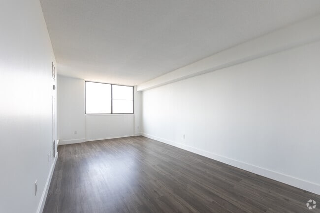 3 chambres, 1 salle de bain - 1182 pi2 - Salon - 125 Bamburgh Circ