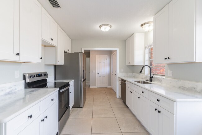 Photo - 124 Shelley Dr