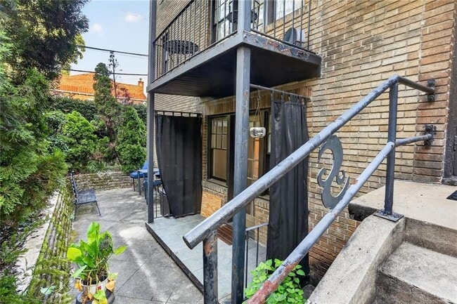 Photo - 677 Somerset Terrace NE Unidad 6D
