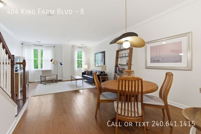 Photo - 404 King Farm Blvd