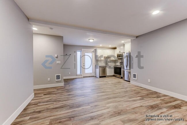 Photo - 7924 SE Raymond St