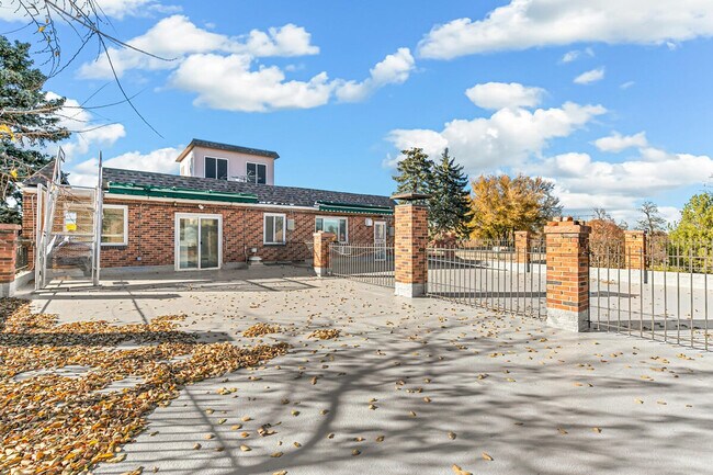 Photo - 1666 Detroit St Unidad ID1318193P