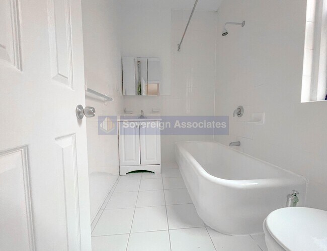 Photo - 106 Fort Washington Avenue Unidad 5L