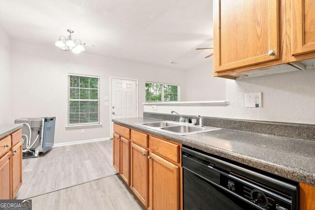 Photo - 7130 Brookview Way