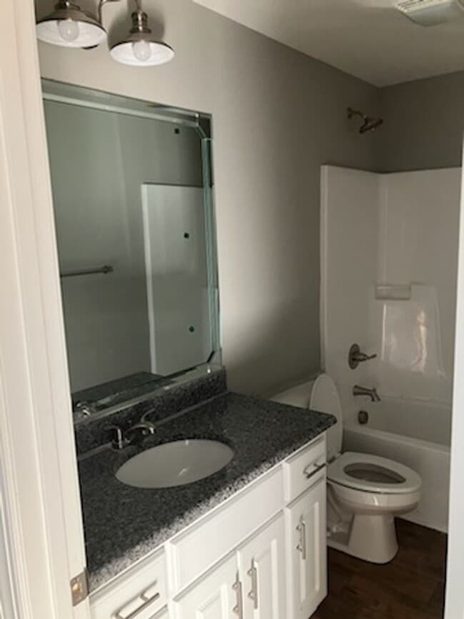 Photo - 5247 Castlewood Dr