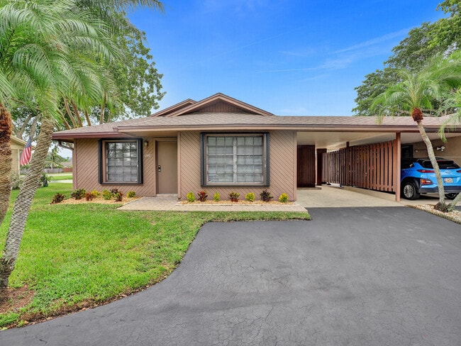 Building Photo - 3747 E Valley Green Dr