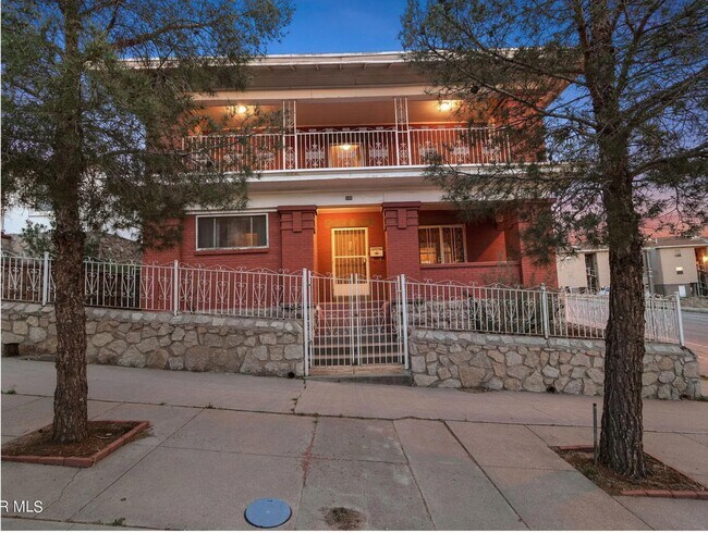 Photo - 500 Fewel St