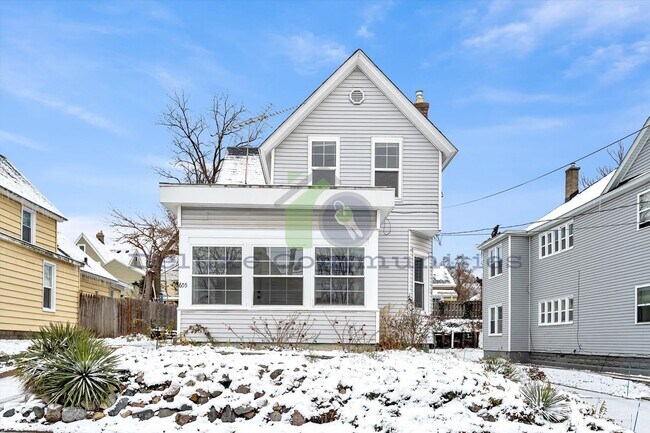 Building Photo - 655 High St SW Unit 1