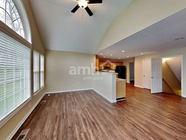 Photo - 22 Woodsong Ct