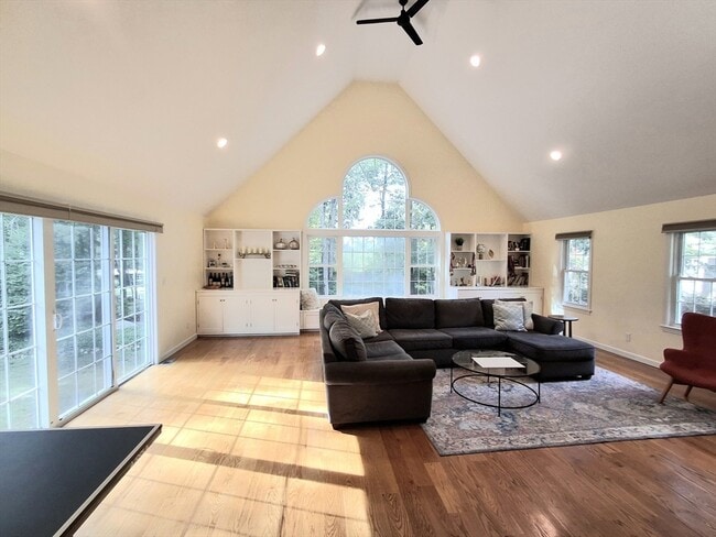 Photo - 6 Rockwood Ln