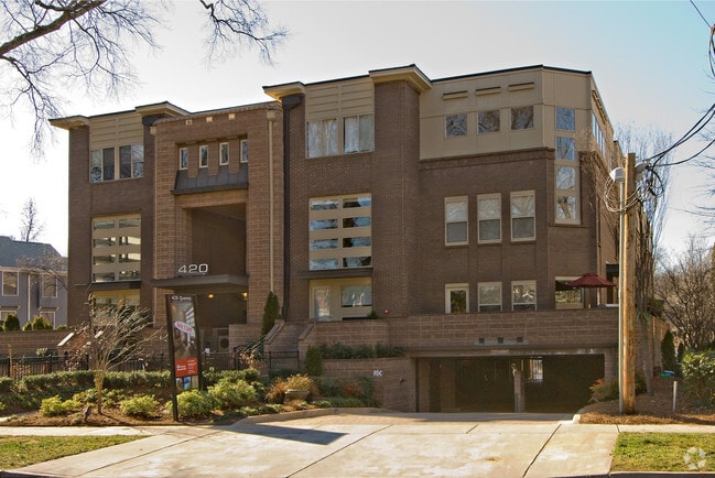 Photo - 420 Queens Rd