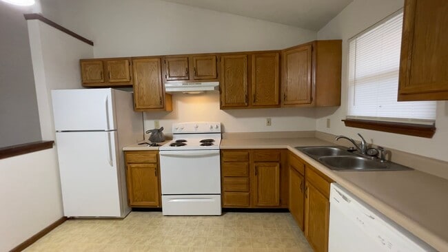 Photo - Peach Properties - 2842/2844 Plaza Unidad 2842