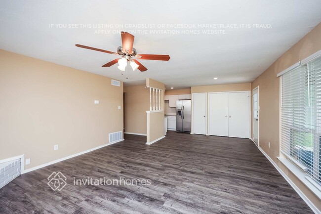 Photo - 7108 Romford Way