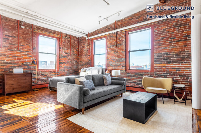 Building Photo - 791 Tremont St Rental