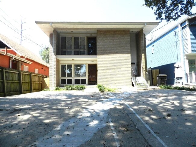 Building Photo - 6602 Bellaire Dr Rental