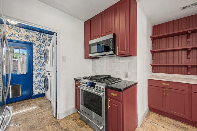 1333 E Monte Vista Rd