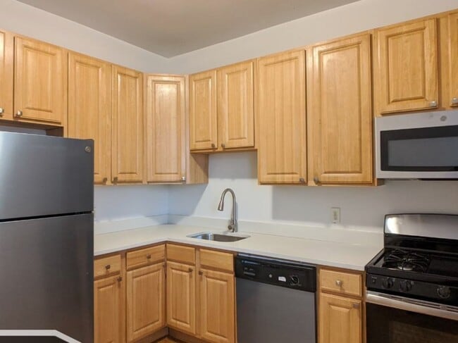 Photo - 2453 N Spaulding Ave Unit 1