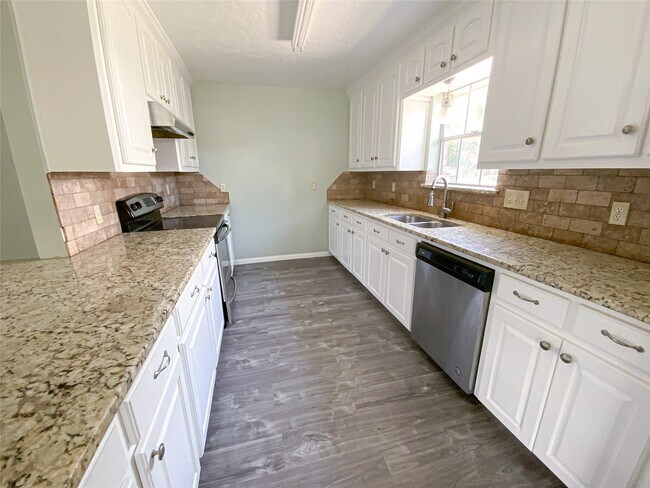 Photo - 2519 River Ridge