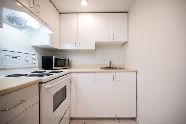 Photo - 1206 Rue Sanguinet Unit SI ID1261766P