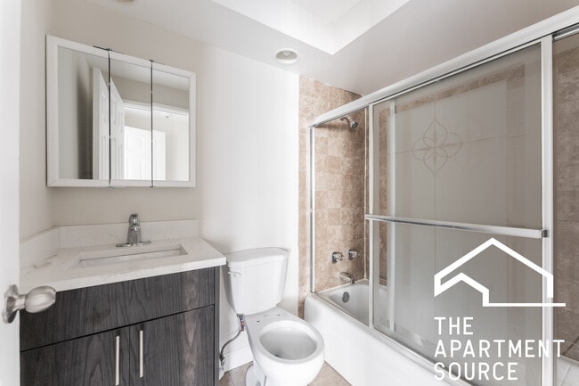 Photo - 6011 N Winthrop Ave Unit 101