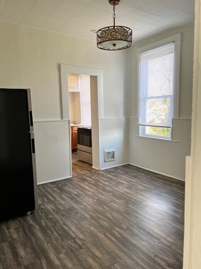 Photo - 1424 California Ave Unit 2