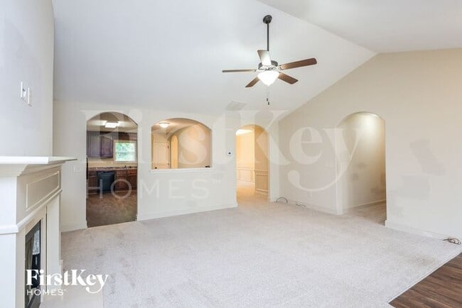 Photo - 603 Embassy Walk