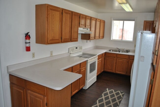 Photo - 1215 W Pine St