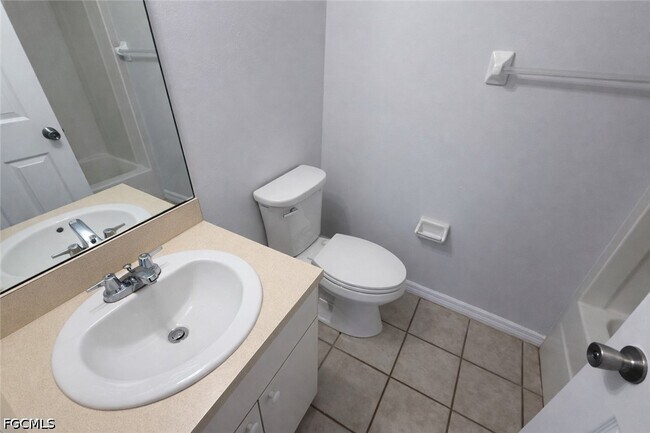 Photo - 953 Eisenhower Blvd