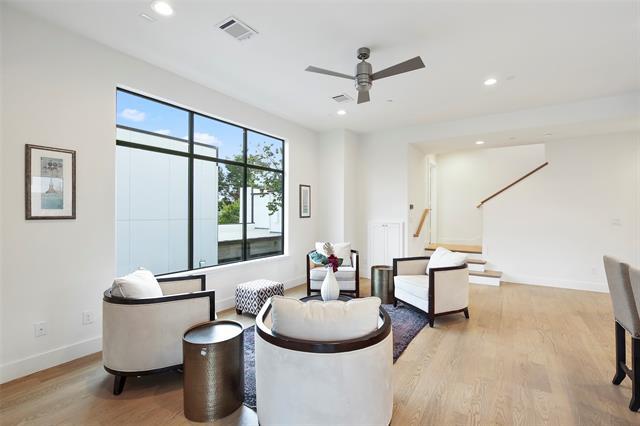 Photo - 2307 Kirby St Unidad B