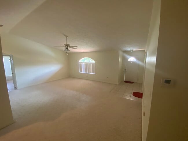 Photo - 155 Lincoln Rd NW