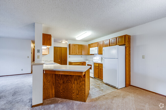 Interior Photo - Woodridge Rental