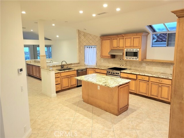 Photo - 24832 Sunstar Ln