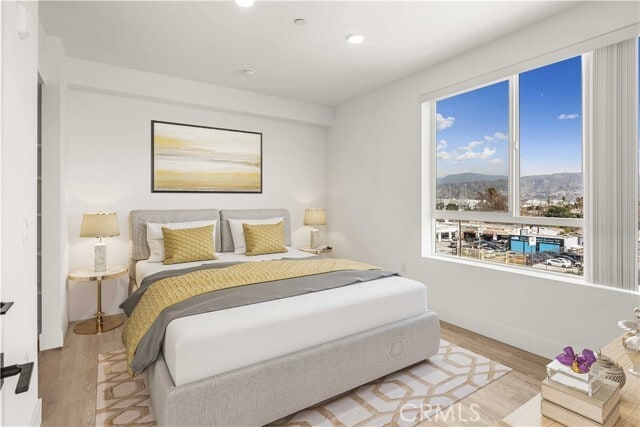 Photo - 11714 Archwood St Unit 204