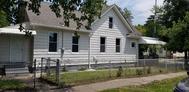 Photo - Clark/Fulton - 4 bed/1 bath - Single Family Home