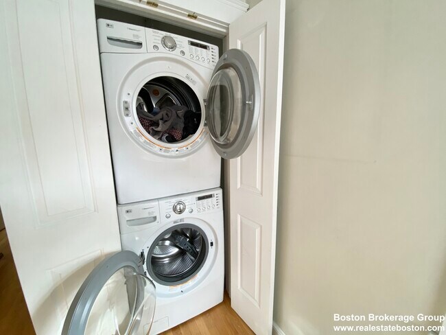 Photo - 29 Iroquois St