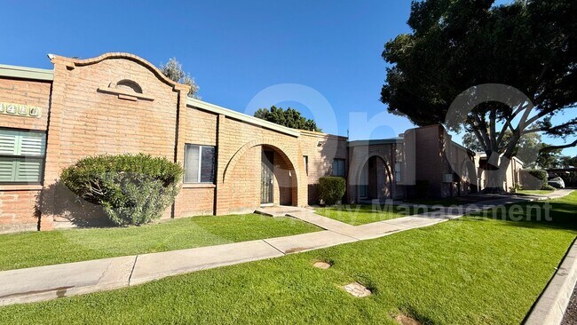 Photo - 4410 E Hubbell St