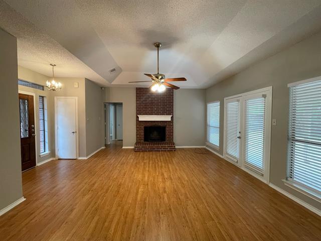 Photo - 6109 Kingswood Dr