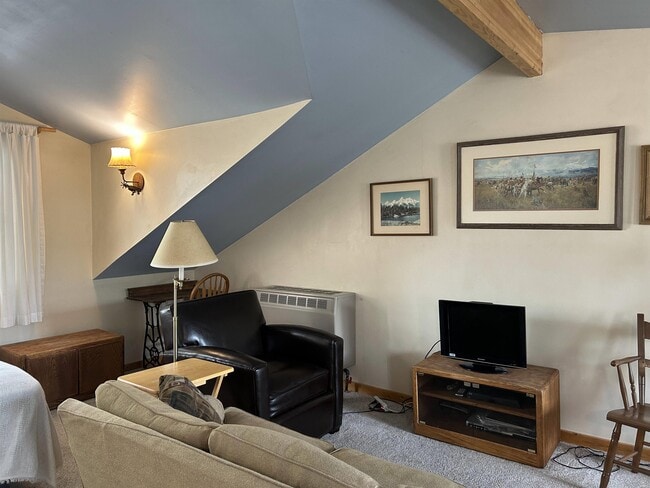 Photo - 439 S Tyler Ave