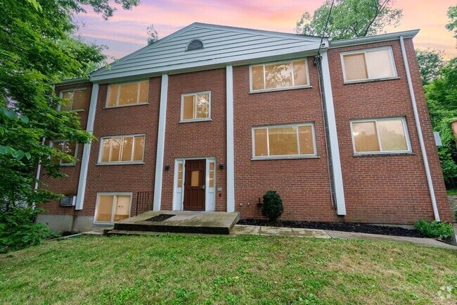 Building Photo - 3525 Linwood Ave Unit 1 Rental