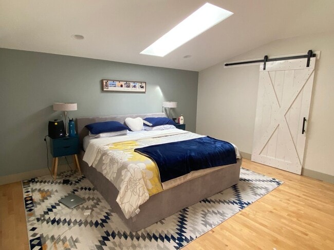 Photo - AVAILABLE NOW 3 BD 3.5 BA Townhome in Fremont