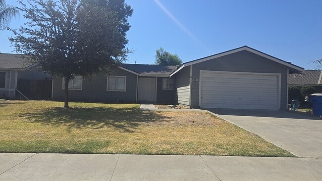 Photo - 2146 Neill Way