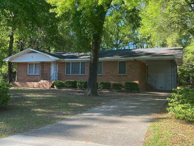 Photo - 4672 PINEWOOD DR N