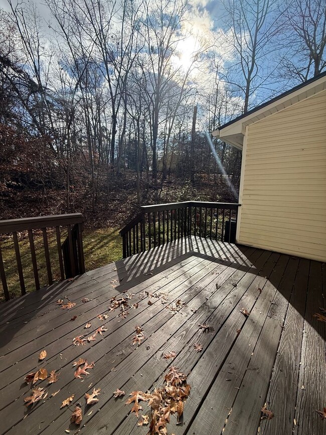 Photo - 2-bedroom townhome in great Gainesville location!